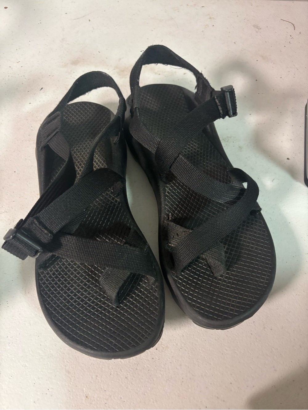 Women’s Chacos Black Strappy Outdoor Sandals size 9